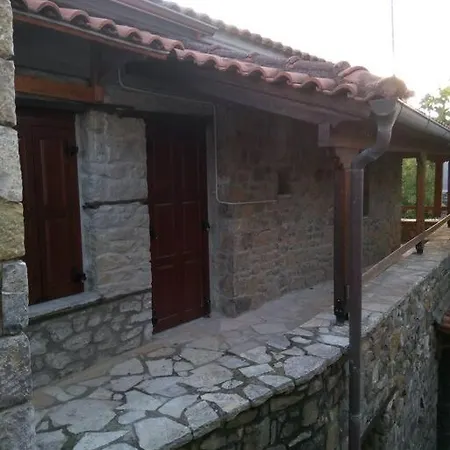 τείχιο πατρικό - Tihio Patriko - πέτρινη